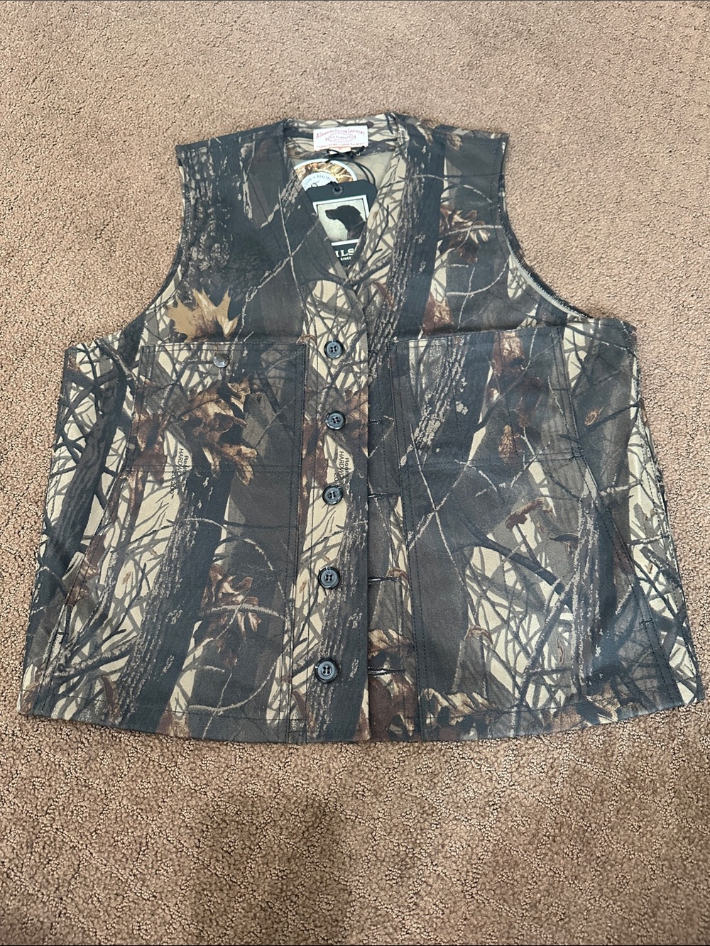 NWT- Filson Camo Vest in Brown & Green